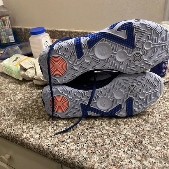 Nike PG 6 men’s basketball shoe
